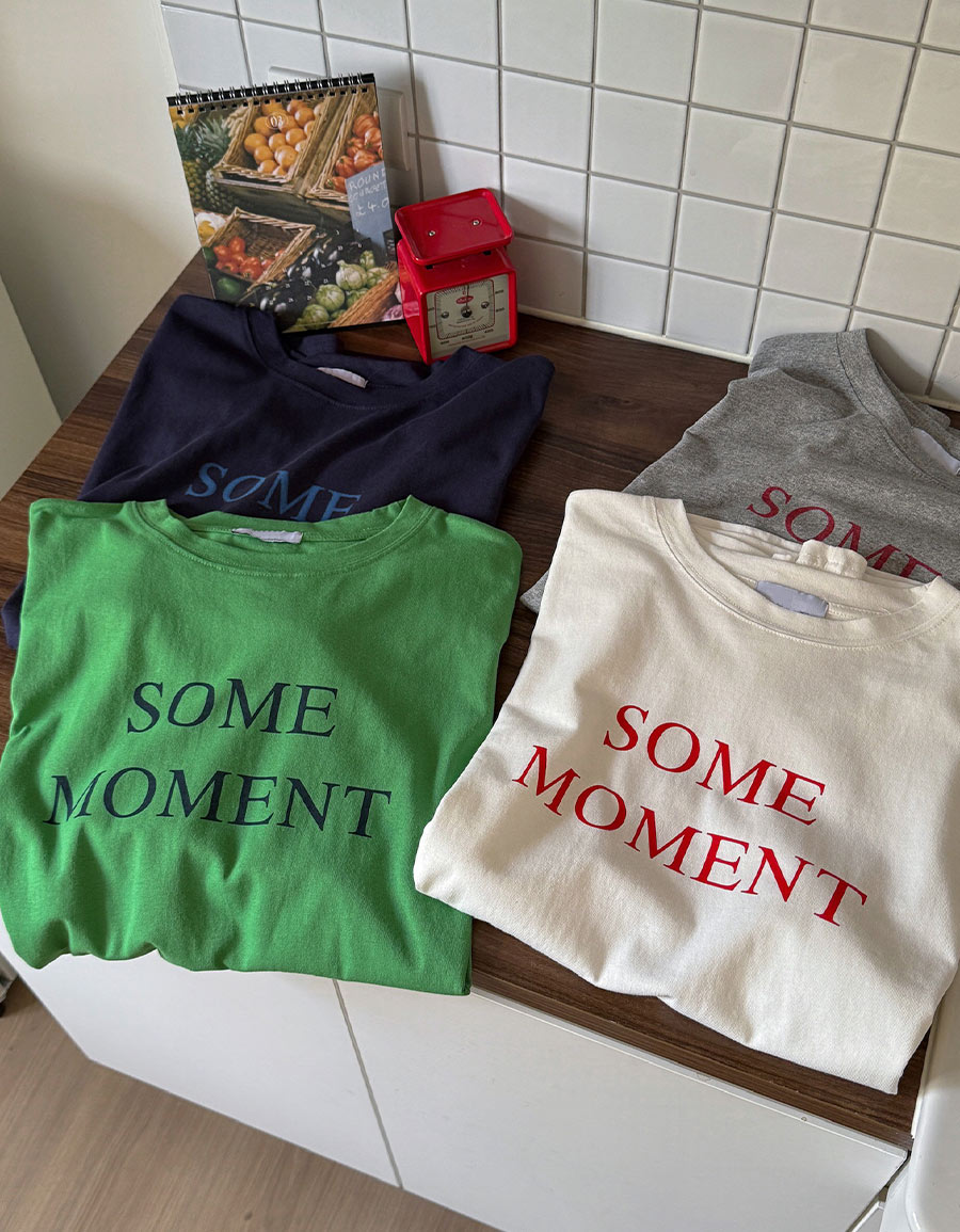 SOME MOMENT寬大字母T*4色