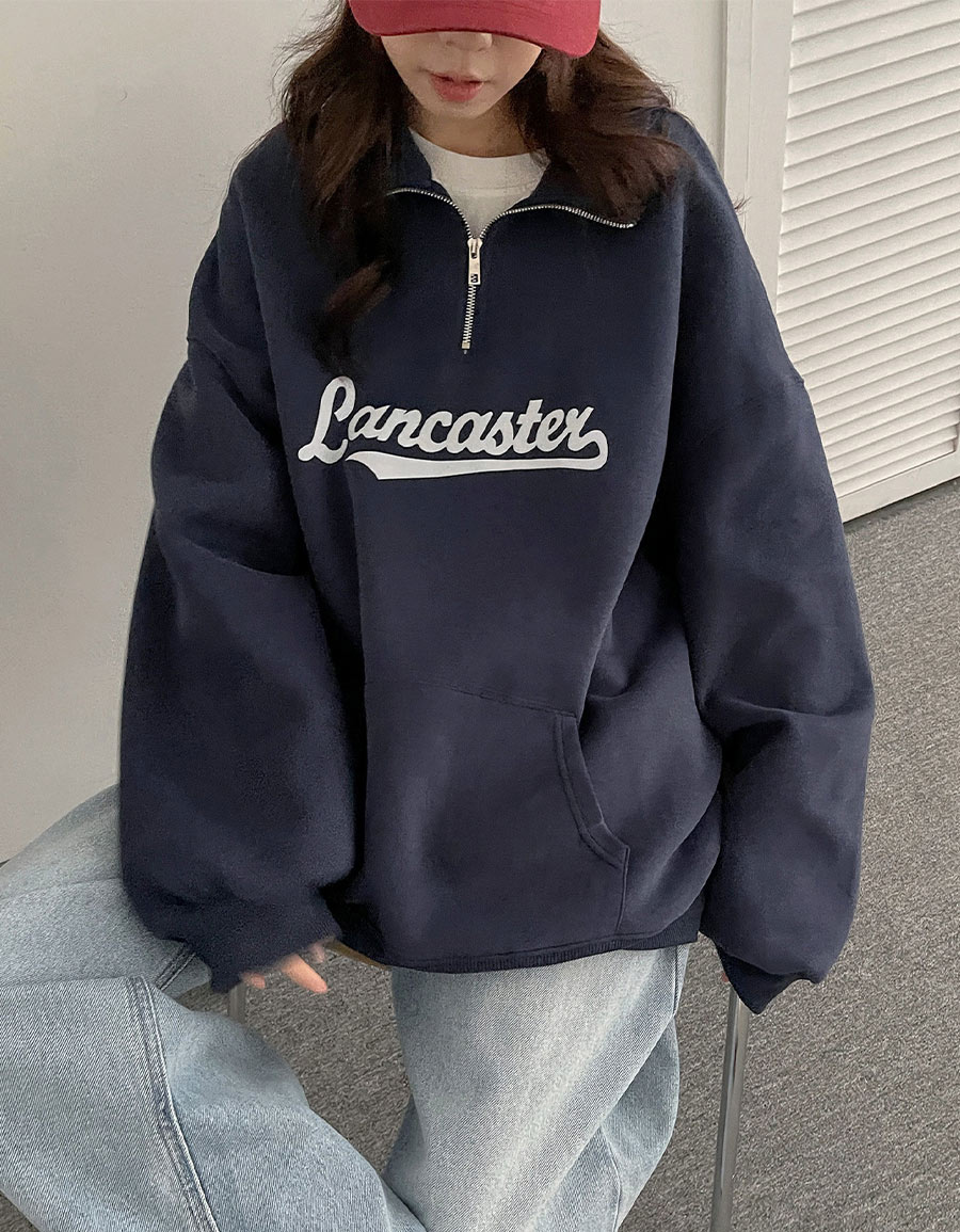 開襟拉鍊口袋字母大學T*3色