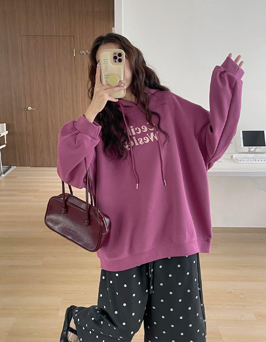 Cecily Wesley配色字母帽T*4色
