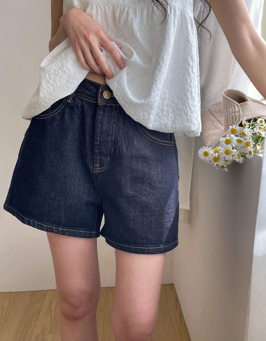 深藍A字牛仔短褲*1色